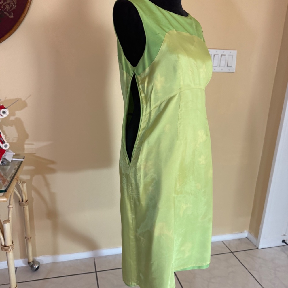 TIBI HYLAND EMBROIDERED SILK SHEATH - Picture 9 of 10